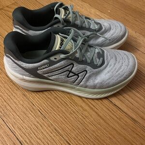 Karhu Fusion Women's Gray Athletic Shoes